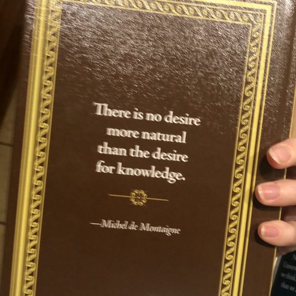 Set of Six interesting fact books. - Picture 14 of 14